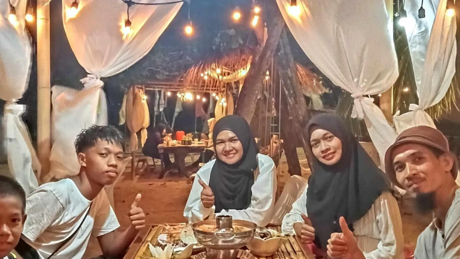 Malee Homestay Ko Por Kemping