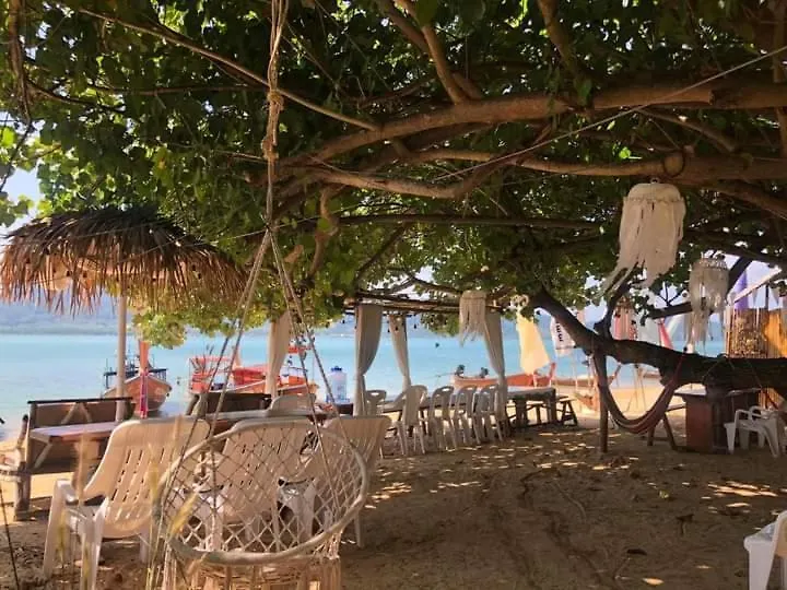 Malee Homestay Ko Por Kemping