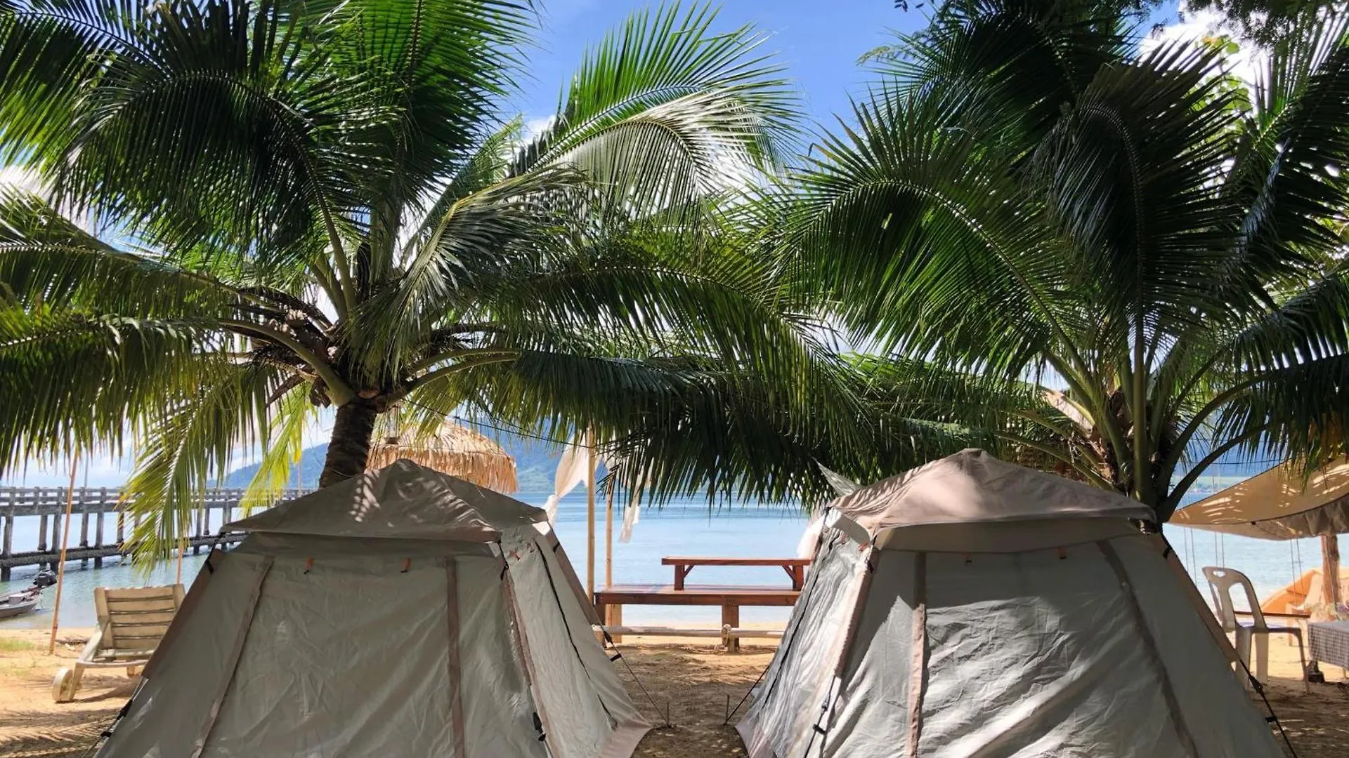 Malee Homestay Ko Por Campsite